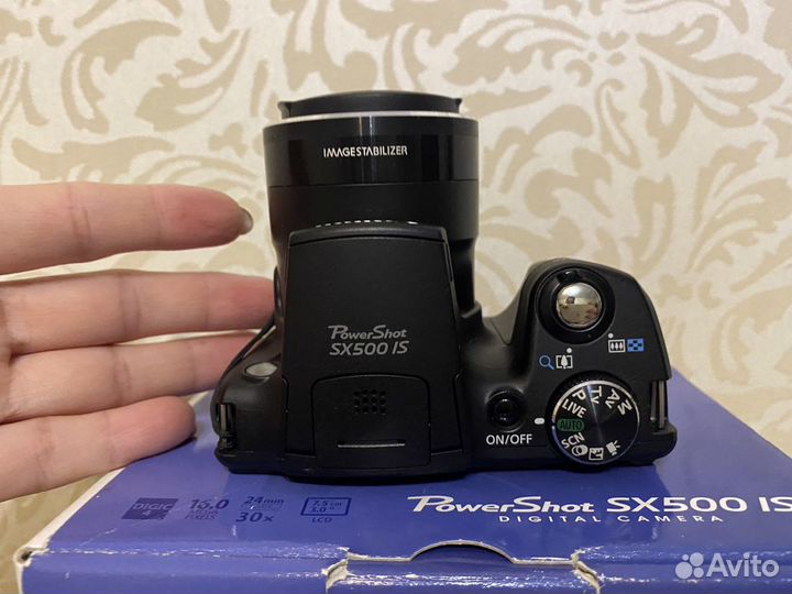 Компактный фотоаппарат