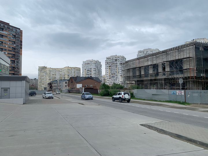 Сдам, псн/торговые, Южный,1 и 2этаж, 120-1200 м²