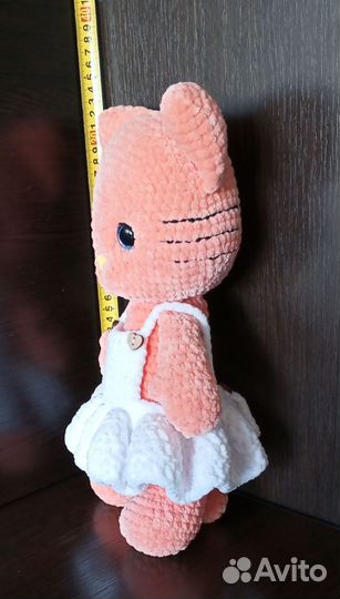 Мягкая плюшевая вязаная кошечка kitty