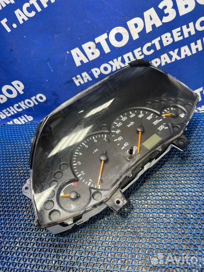 Панель приборов Ford Focus 1 седан ezda 2001