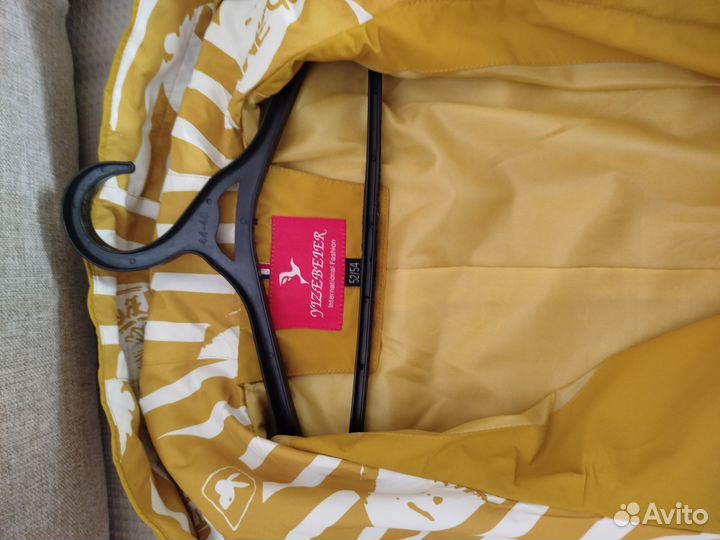 Ветровка женская