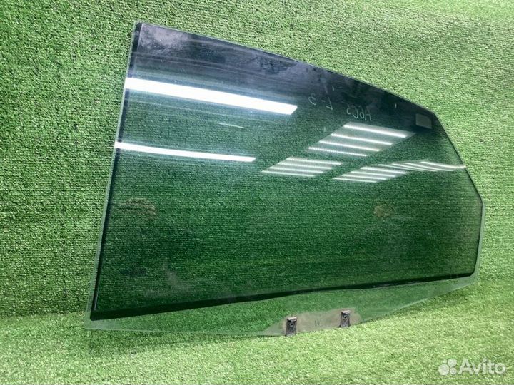 Стекло двери заднее левое Audi A6 C5