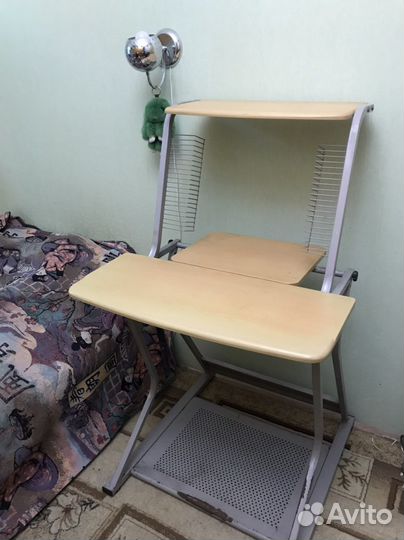 Компьютерный стол