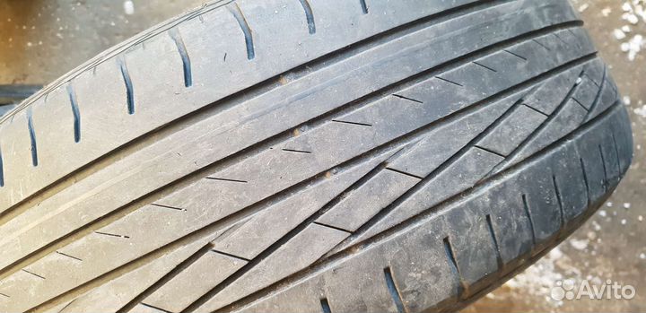 Goodyear Excellence 215/55 R17 94