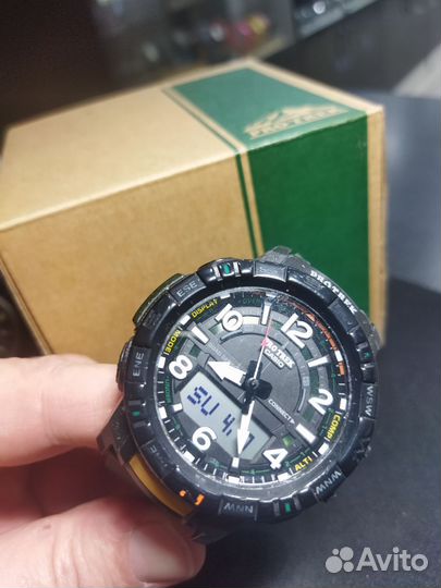 Часы casio pro trek