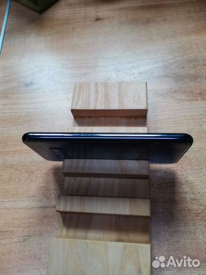 Samsung Galaxy S10e, 6/128 ГБ