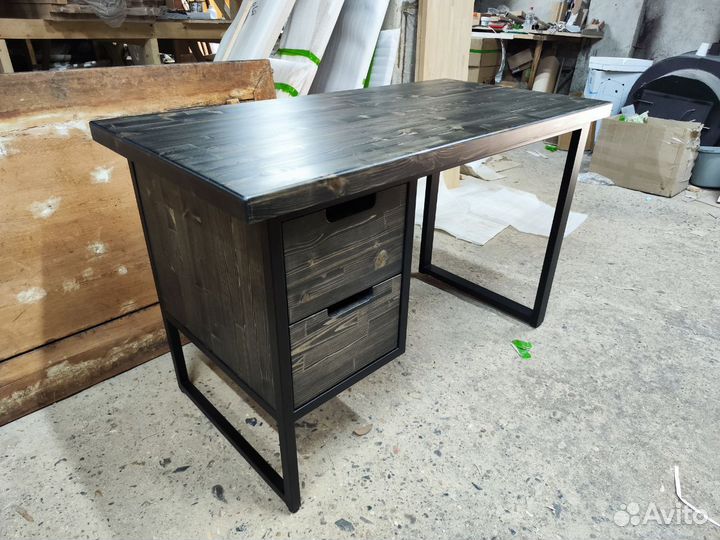 Компьютерный стол лофт из массива