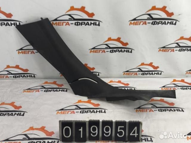 Обшивка салона задняя левая Citroen C4 хэтчбек 5FW