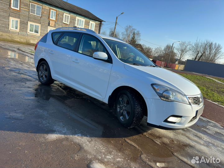 Kia Ceed 1.6 AT, 2011, 137 000 км