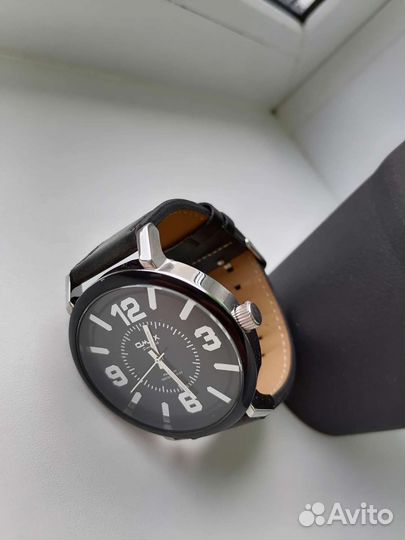 Часы наручные,водонепроницаемые