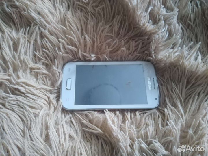 Телефон Samsung