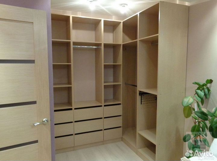 Встроенный шкаф