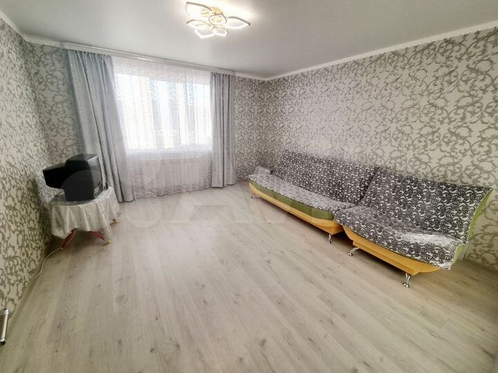 2-к. квартира, 63,4 м², 1/10 эт.