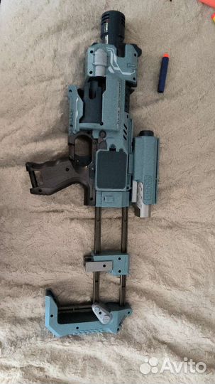 Электропулемет с лазерным прицелом