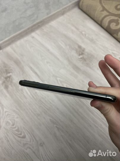 iPhone 11 Pro, 64 ГБ