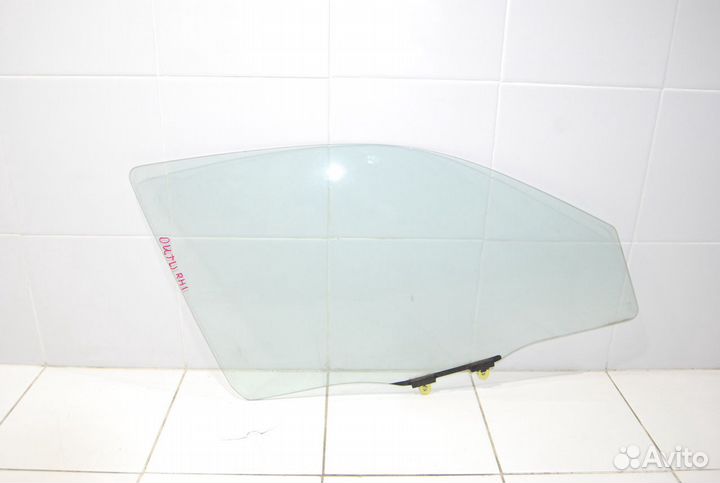 Стекло правое Mitsubishi Outlander 2002-2009