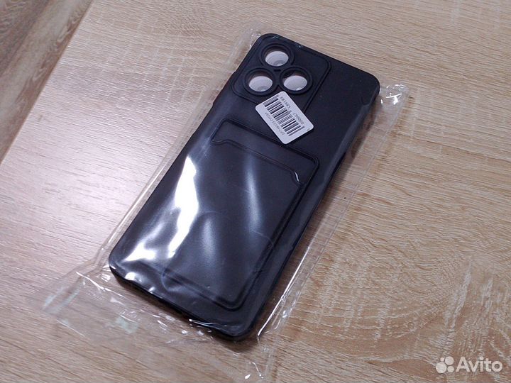 Чехлы на телефон