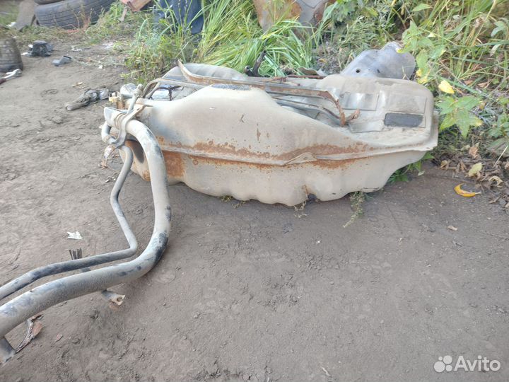 Бензобак Nissan Maxima A32