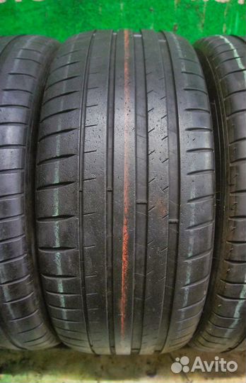 Michelin Pilot Sport 4 225/45 R17 91V