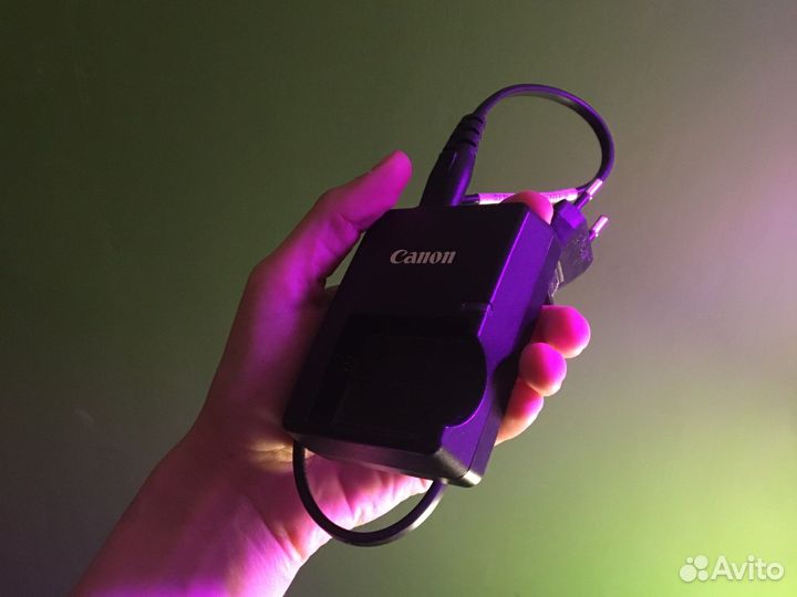 Занядное устройство для canon eos 450 d