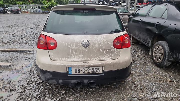 Щеткодержатель 3-5-й двери volkswagen golf 5 2008