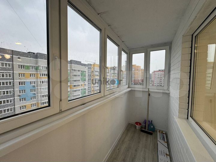 2-к. квартира, 64 м², 8/10 эт.