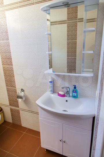 Комната 60 м² в 2-к., 2/2 эт.