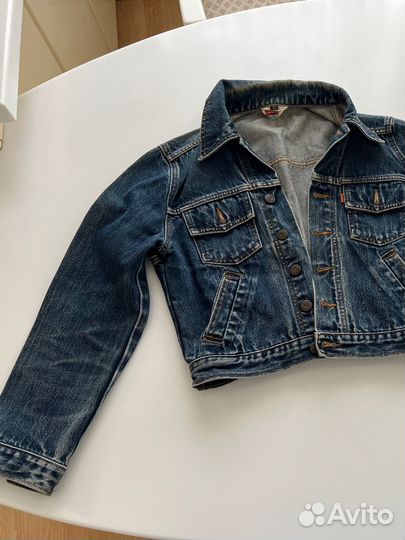 Джинсовая куртка
