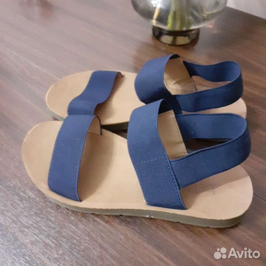 Сандалии для девочки р.33