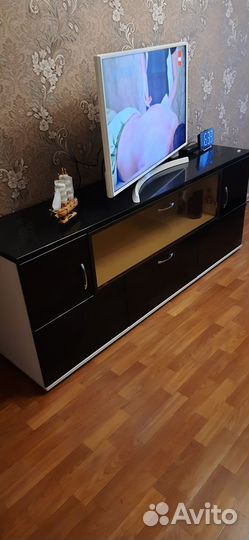 Тумба под телевизор