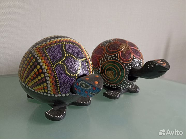 Две черепашки
