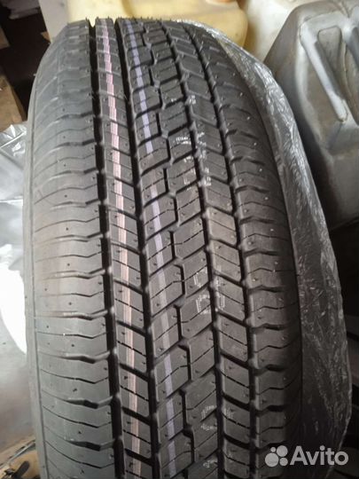 Accelera Epsilon 215/70 R16 D