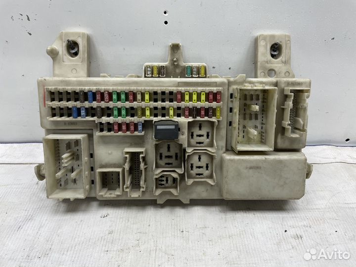 Блок предохранителей Мазда 3 BK 1.6 AT х/б