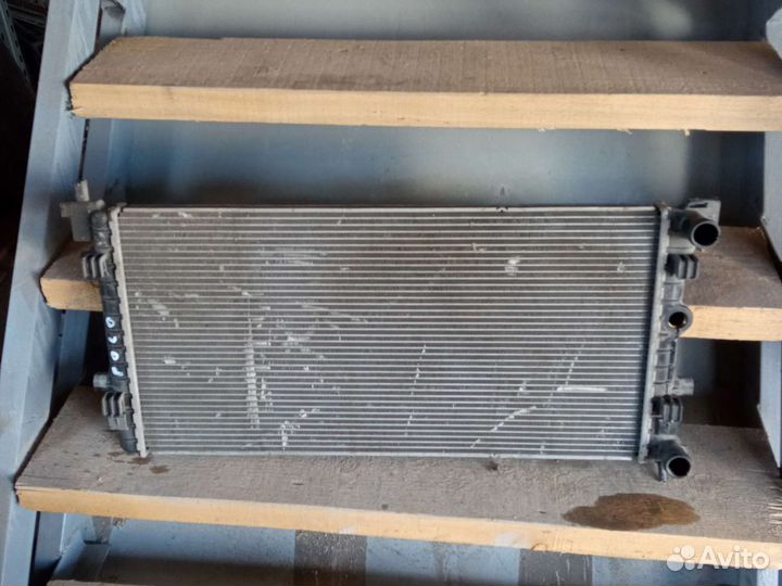 Радиатор volkswagen polo