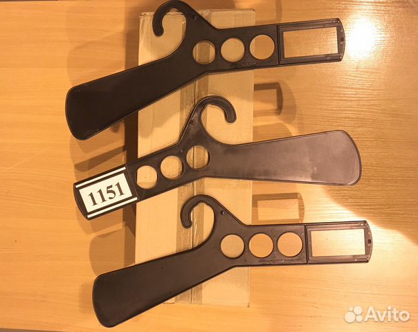 Вешалки плечики навигация табличка