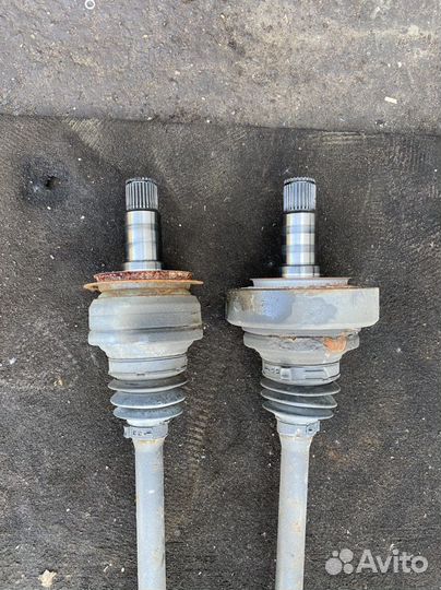 Mercedes A1723505400 Полуось заднего моста R172