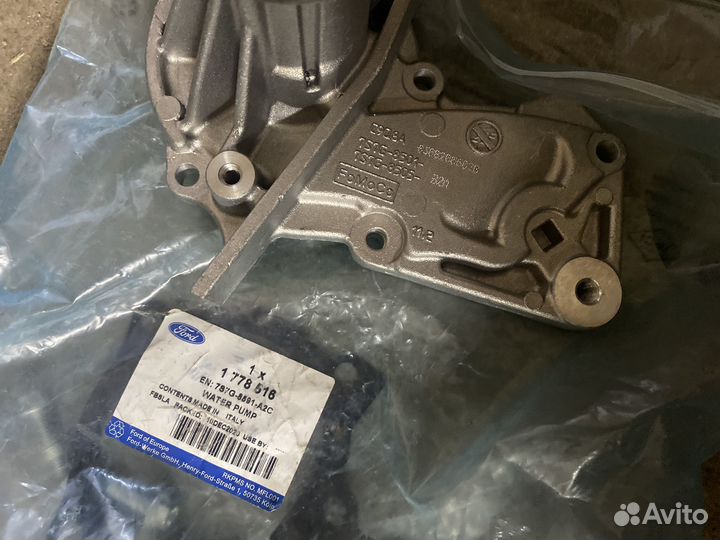 Помпа на ford focus 3