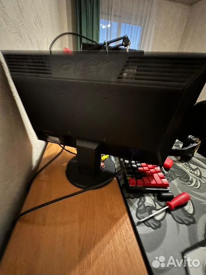 Монитор Acer v193hqv