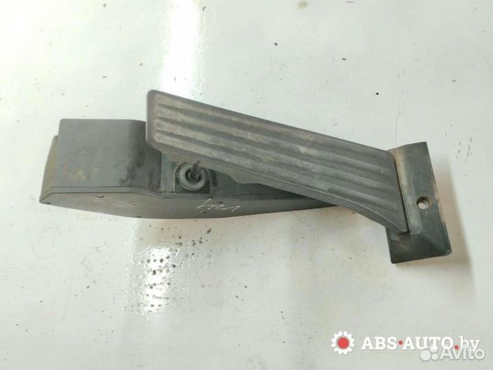 Педаль газа BMW 7 E65/E66/E67 2004