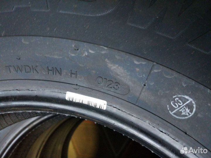 Headway HR805 245/70 R16 107H
