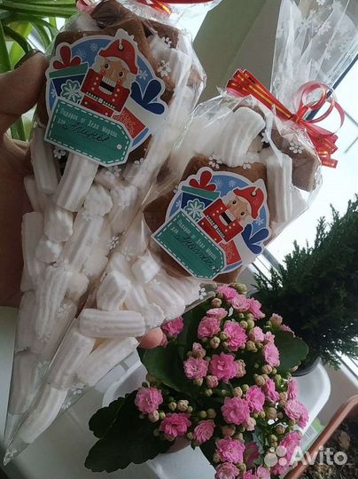 Пряничные домики и расписное печенье