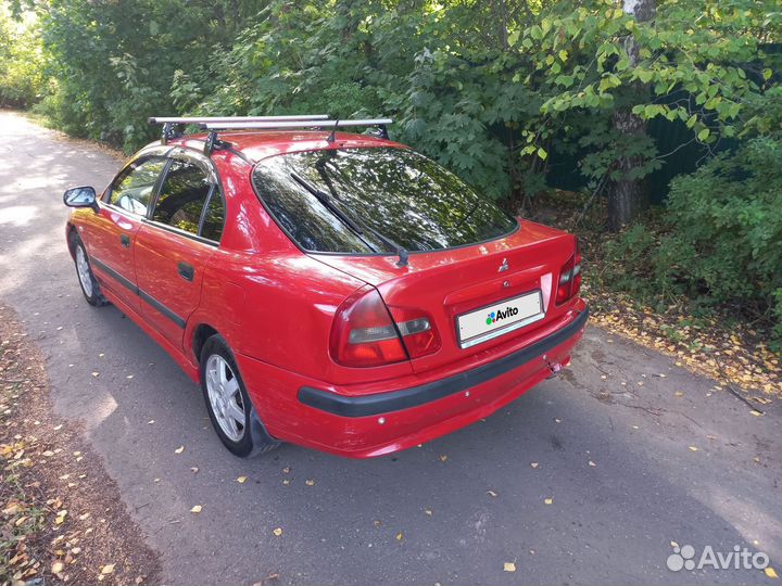 Mitsubishi Carisma 1.6 AT, 2003, 111 111 км