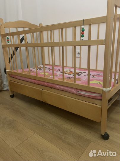 Детская кроватка