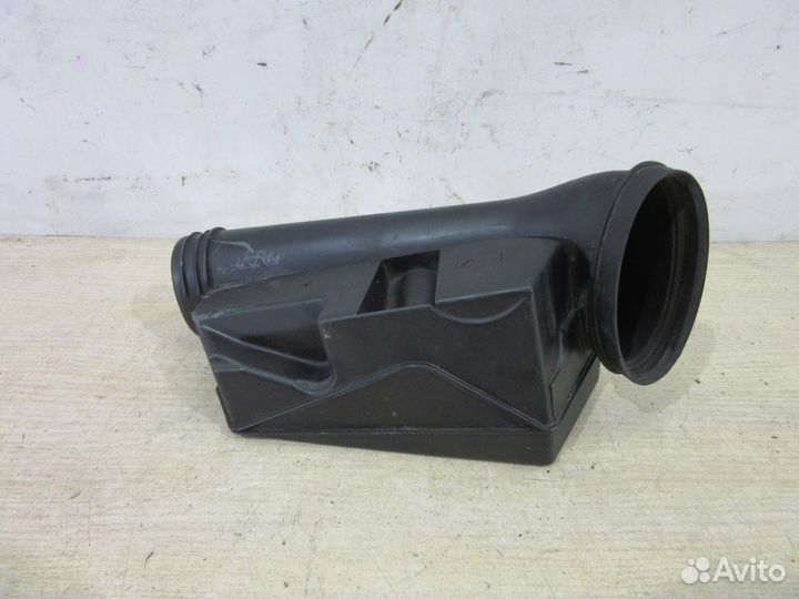 Резонатор воздушного фильтра Renault Duster