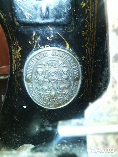 Швейная машина Singer