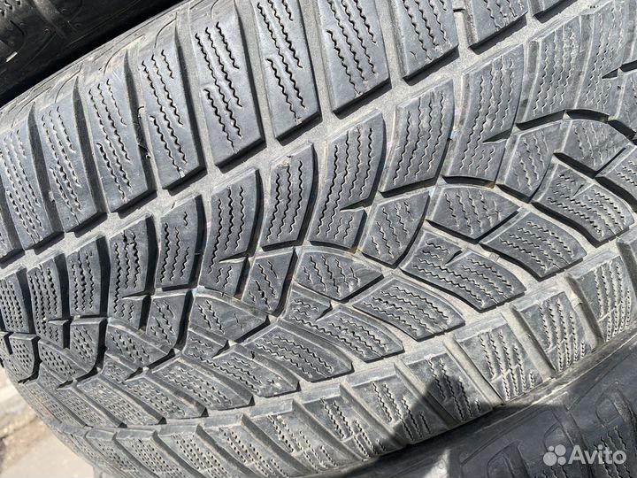 Goodyear UltraGrip Performance 245/45 R18