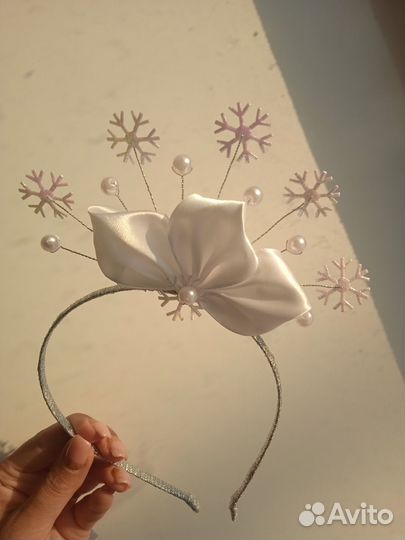 Ободок в стиле минимализма