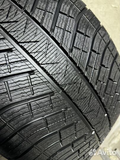 Michelin Pilot Alpin 5 SUV 275/40 R21 и 305/35 R21 V