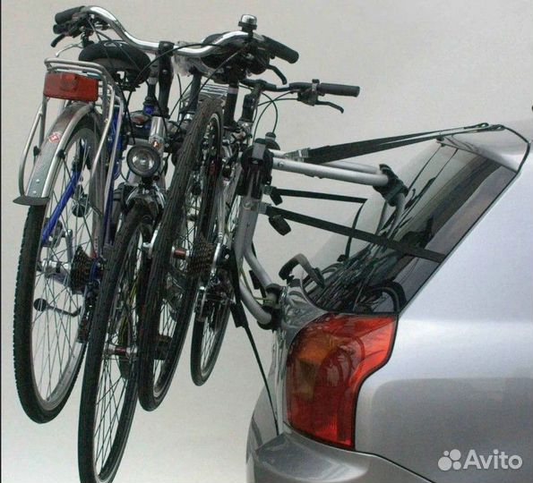 Велоустройство на заднюю дверь авто