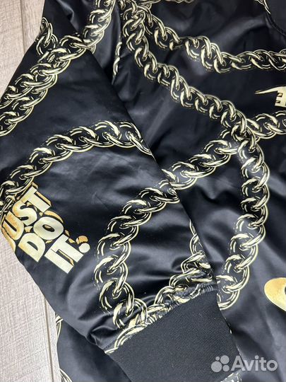 Бомбер куртка nike L оригинал